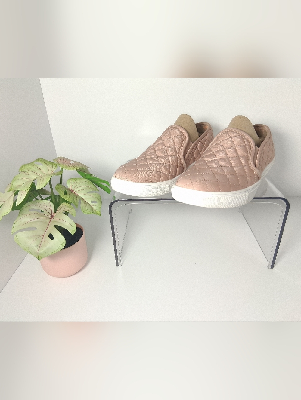 Steve Madden Quilted Slip-On Sneakers - Blush Size 7B - Picture 4 of 12